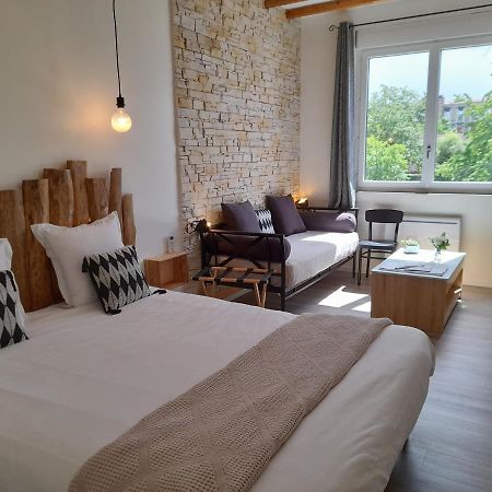 Charmes En Ville Le Charme Atypique Montluçon Eksteriør billede